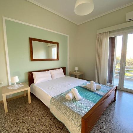 Mpanos Sea Apartment 1 Loutra Oraias Elenis Exteriér fotografie